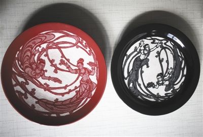 茅子芳的刻瓷作品《飛天》。